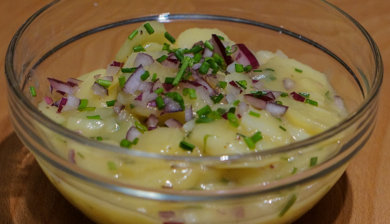 Wiener Erdäpfelsalat (Viennese Potato Salad) – Stefan\'s Gourmet Blog